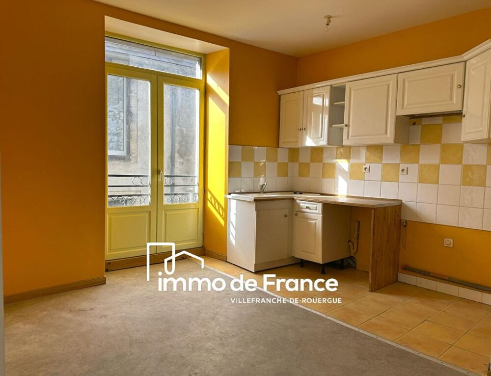 Vente Immeuble Immeuble 182 m², 1 T3  rénover, 1 T3 prêt à louer et un T2 a aménager, caves et garage Villefranche de rouergue