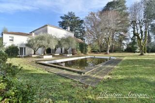  Maison à vendre 14 pièces 460 m²