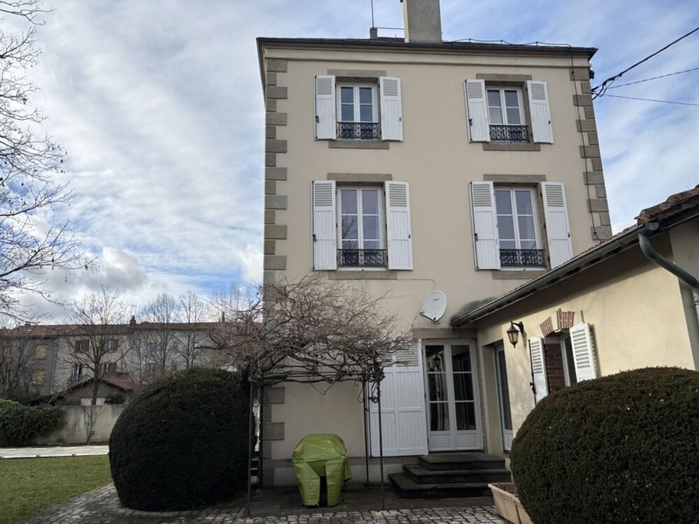 Belle propriété de 1832 de 270 m², terrain clos 1 458 m²