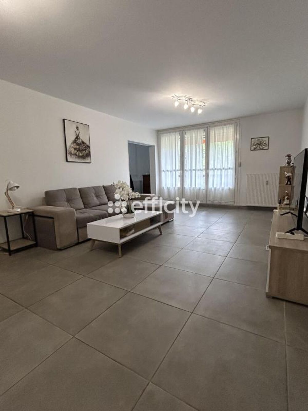 Appartement 5 pièces 82 m² · à Vienne · 82 m² · 200 000 €