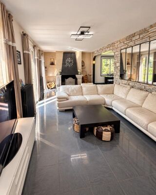  Propriété/château à vendre 7 pièces 217 m²