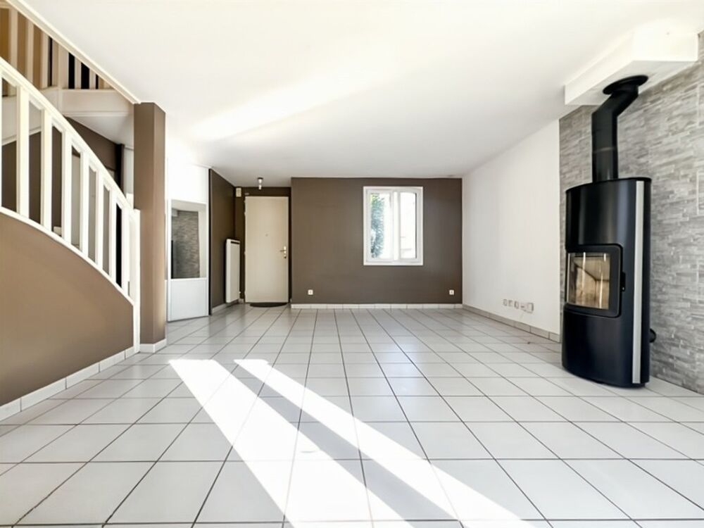 MAISON INDIVIDUELLE COUP DE COEUR À VENDRE  7 PIÈCES  138 m²  CENTRE-VILLE DE PLAISIR (78)