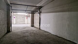  Parking / Garage à vendre 1 pièce 14 m²