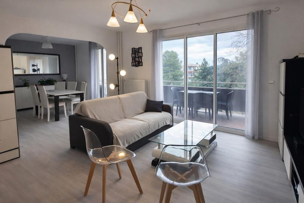 Appartement 5 pièces 91 m² · à Marseille 10 · 91 m² · 237 000 €