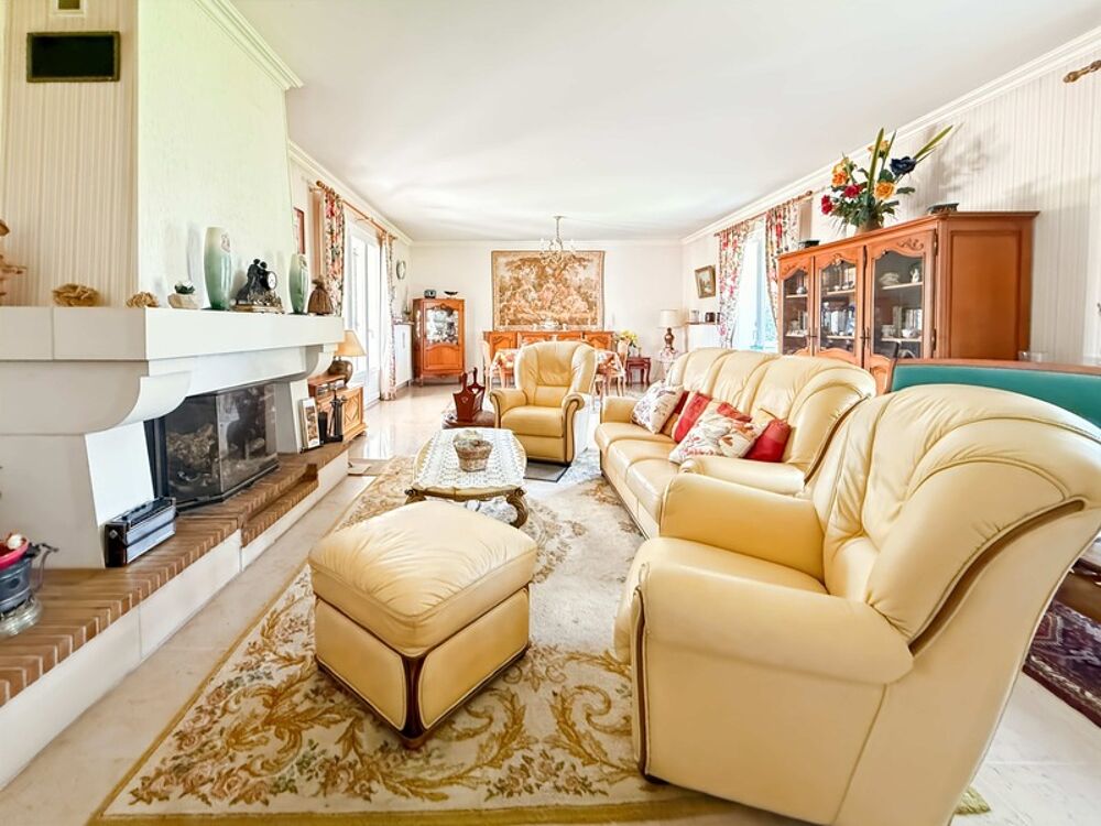 Vente Maison Dept de la Vienne (86) A vendre Maison contemporaine type 10 de 317.05 m2 Chatellerault