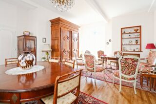  Maison à vendre 10 pièces 265 m²