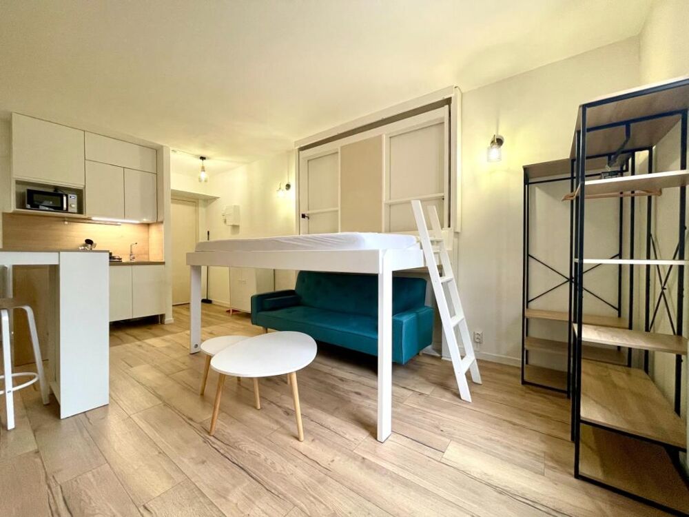 Vente Appartement AIGUES-MORTES INTRA-MUROS – STUDIO 23 m² ENTIÈREMENT RÉNOVÉ – VUE EXCEPTIONNELLE SUR LA PLACE SAINT-LOUIS Aigues mortes