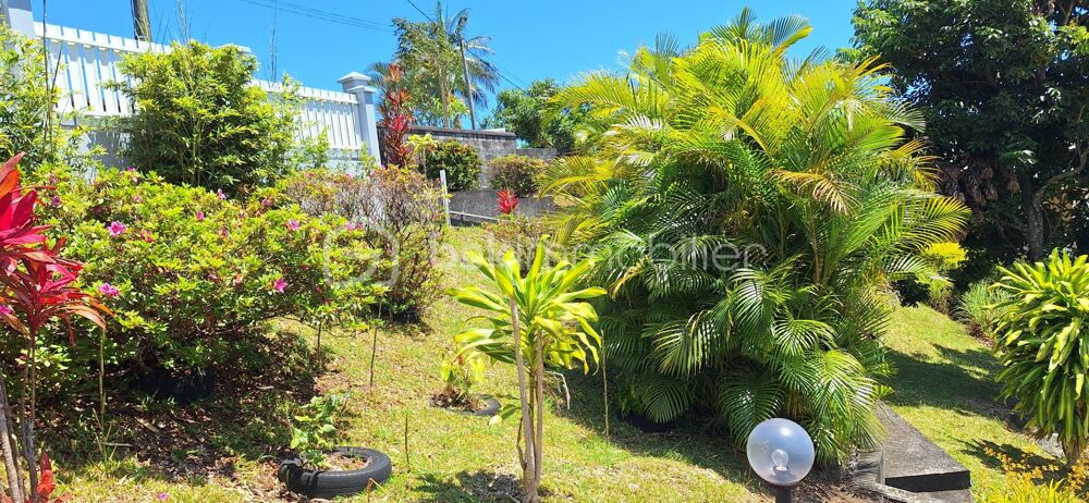 Maison Vue Mer à Sainte-Suzanne  Calme, Espace, Jardin & Proximité des Axes !