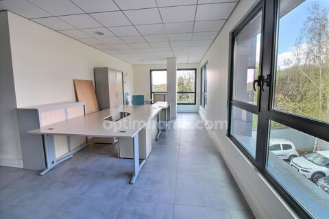   Bureau de 225 m2 avec parkings à vendre à ORGEVAL (78) 