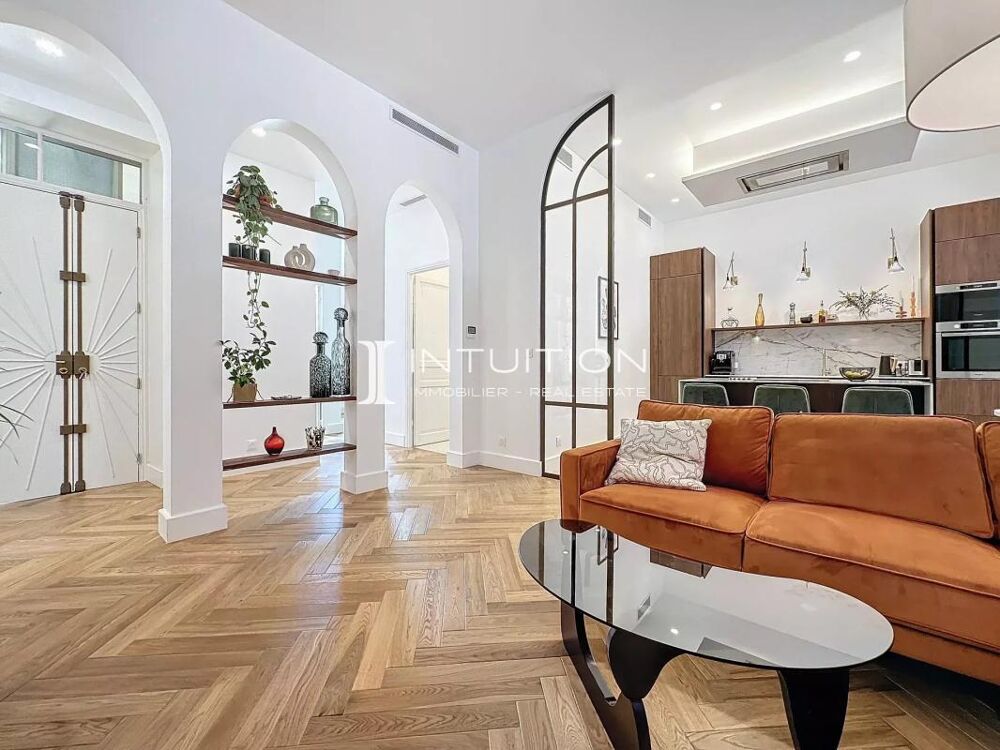 Vente Appartement Antibes - Centre : Vaste appartement bourgeois avec terrasse Antibes