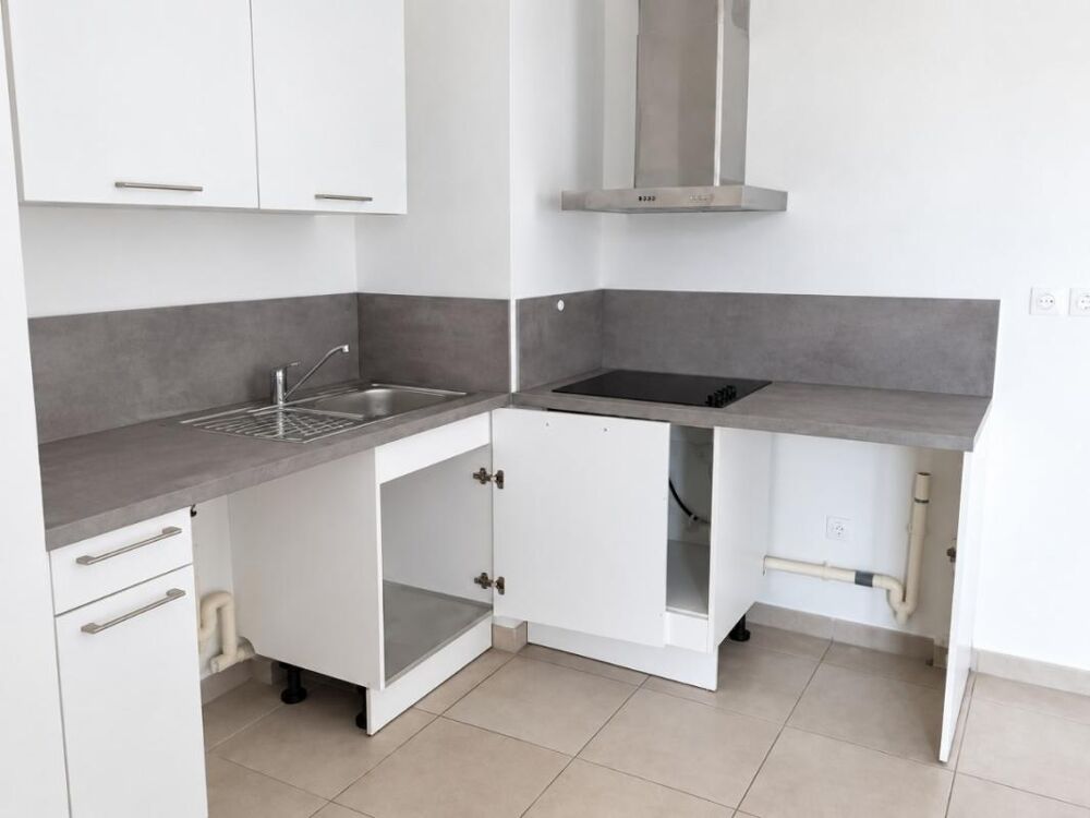Location Appartement Appartement T2 avec terrasse et parking à Marseille Marseille 14