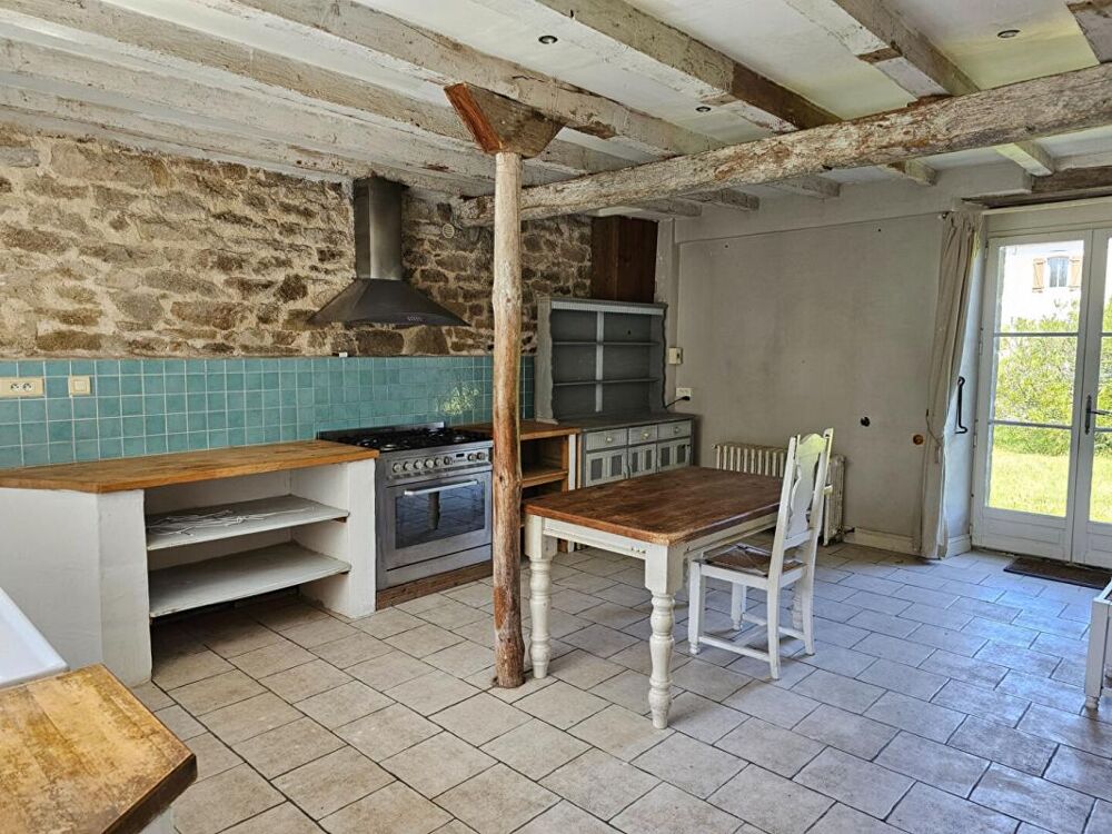 Belle maison familiale en pierre pleine de charme à Guémené Sur Scorff