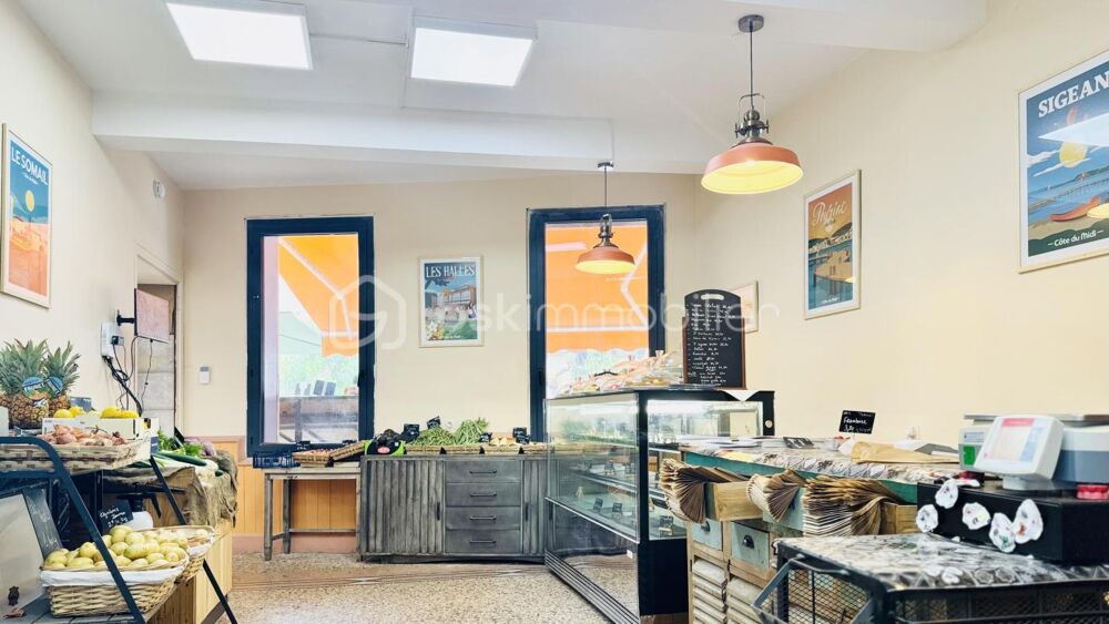 Maison bourgeoise avec commerce de 562 m² pour rénovation partielle