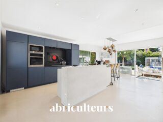  Maison à vendre 10 pièces 293 m²