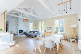  Maison  vendre 8 pices 260 m