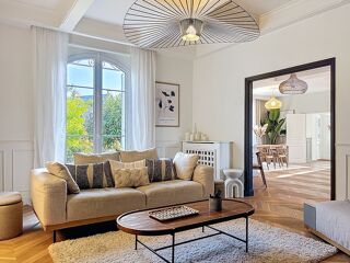  Maison � vendre 9 pi�ces 300 m�