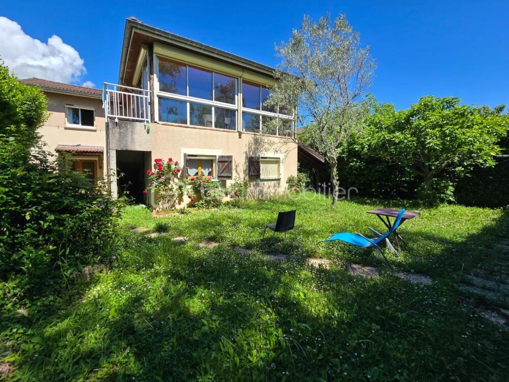 Maison 10 pièces 260 m² · à Claix · 260 m² · 440 000 €