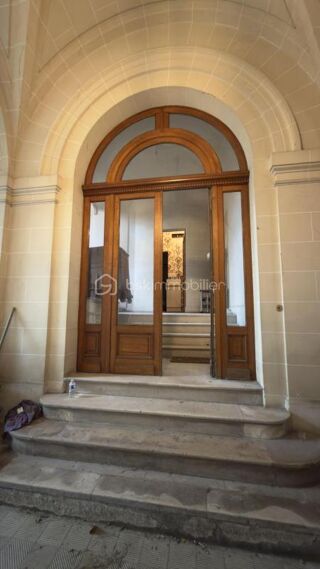  Immeuble � vendre 15 + pi�ces 700 m�