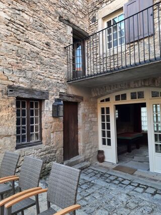  Propri�t�/ch�teau � vendre 10 pi�ces 274 m�