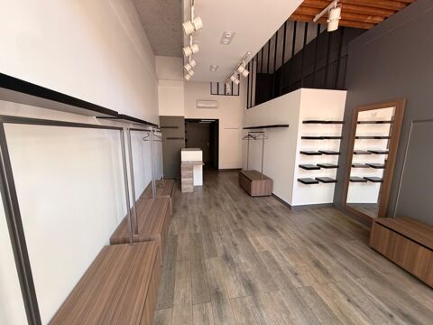   Local commercial à louer LYON 8EME (69) local commercial de 68m2 environ dont 34m2 de boutique, situé avenue des frères lumière 