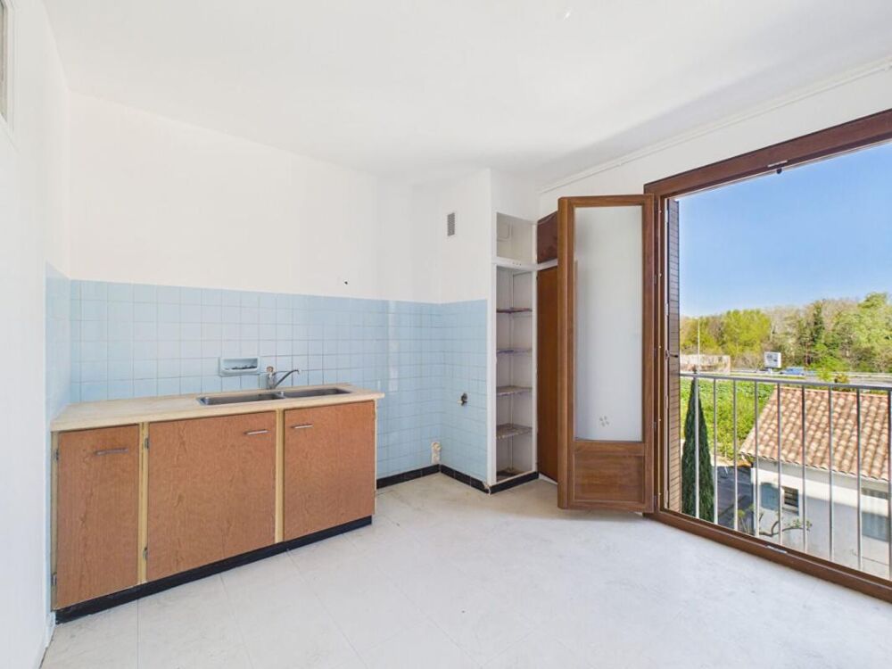 Vente Appartement T3 lumineux avec grand balcon et parking ! À deux pas des rempa Avignon