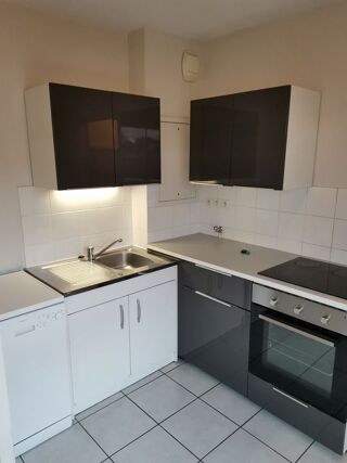  Appartement à louer 3 pièces 61 m²