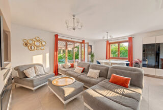  Maison à vendre 7 pièces 221 m²