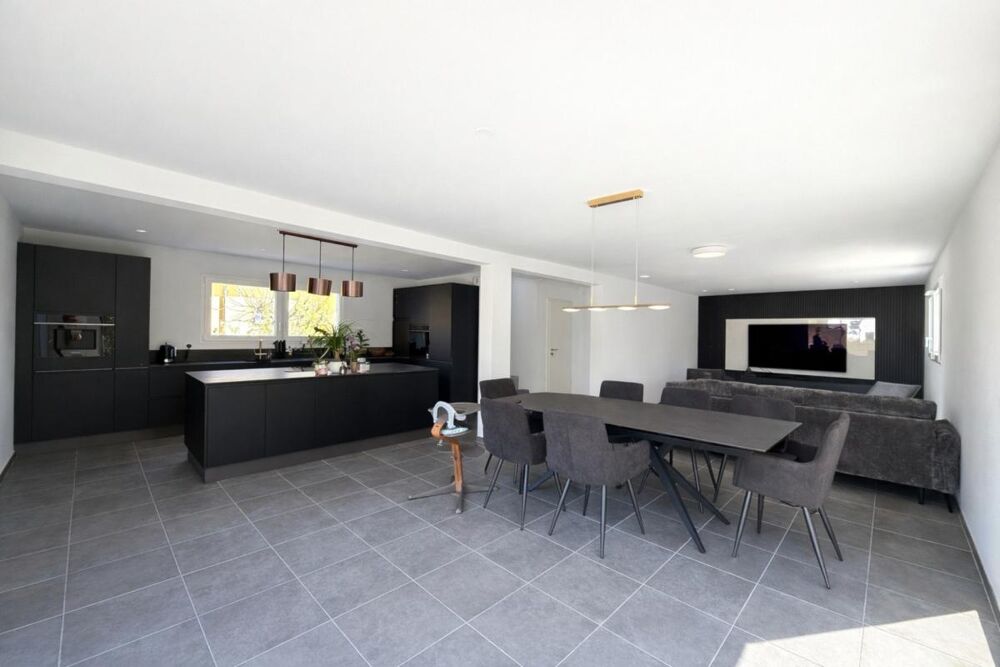 Maison 149 m²  4 chambres  double garage  frontière Suisse