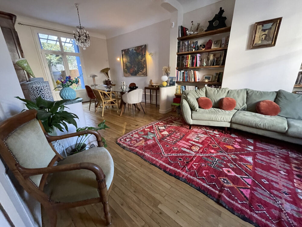 TOURS - QUARTIER FEBVOTTE- Maison de Famille de 4 Chambres idéalement située, proche commerces et écoles