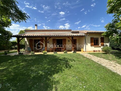   Jolie maison plain pied 4 chambres garage piscine hors sous-sol Maison - 5 pi�ce(s) - 146 m�