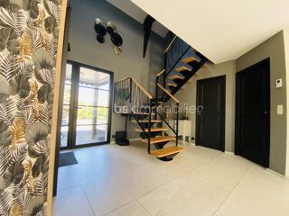  Maison à vendre 10 pièces 252 m²
