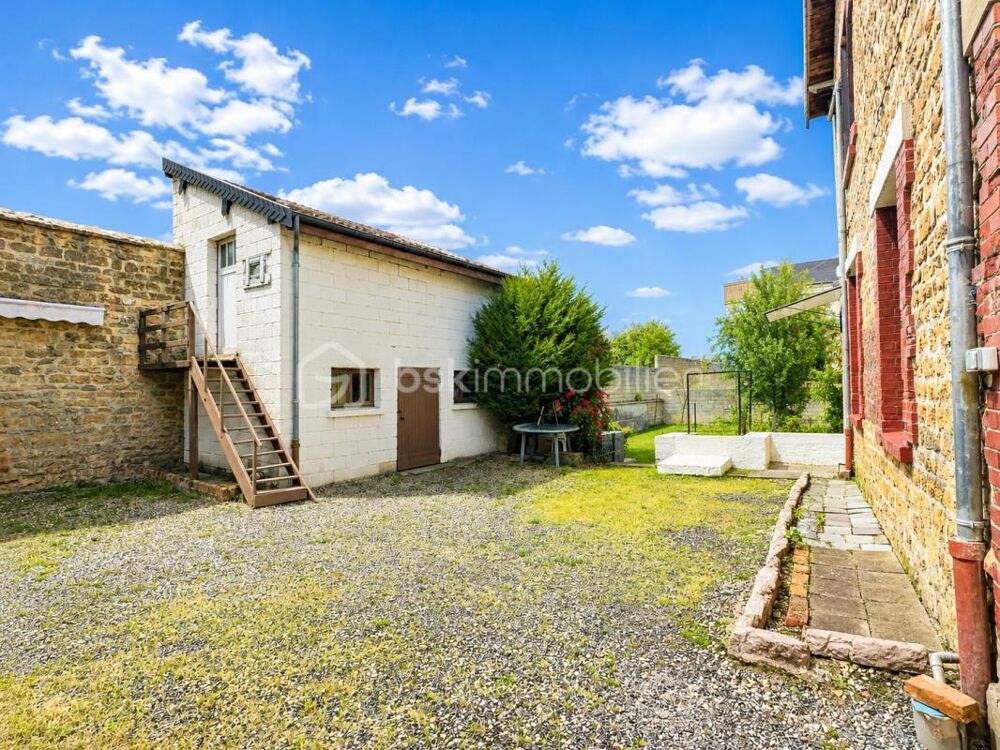 Maison de maître avec nombreuses dépendances et fort potentiel