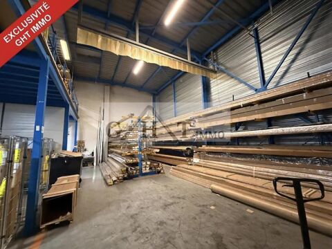   1 471 M2 - ENTREPOT BUREAUX A VENDRE A EMERAINVILLE 