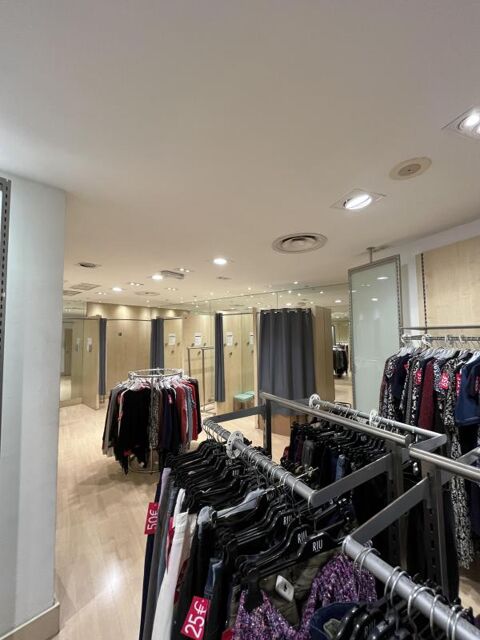 LOCAL COMMERCIAL - CENTRE VILLE RODEZ 3350 12000 Rodez