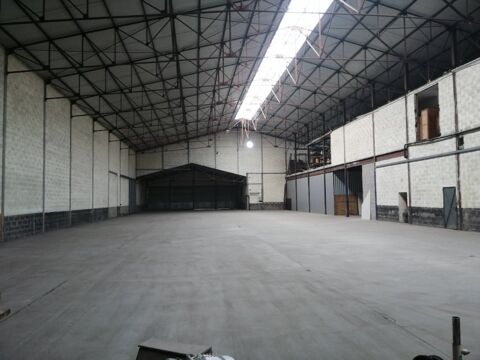   A LOUER - BATIMENT D'ACTIVITE 