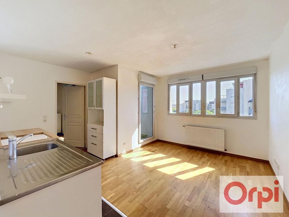 Appartement de type 2 à vendre avec garage et grand balcon