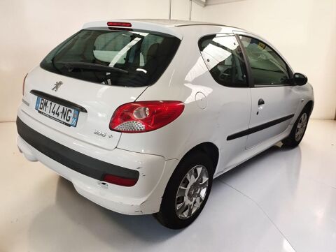 206 1.1 60 SERIE LIMITEE ATTRACTIVE 2011 occasion 06640 Saint-Jeannet