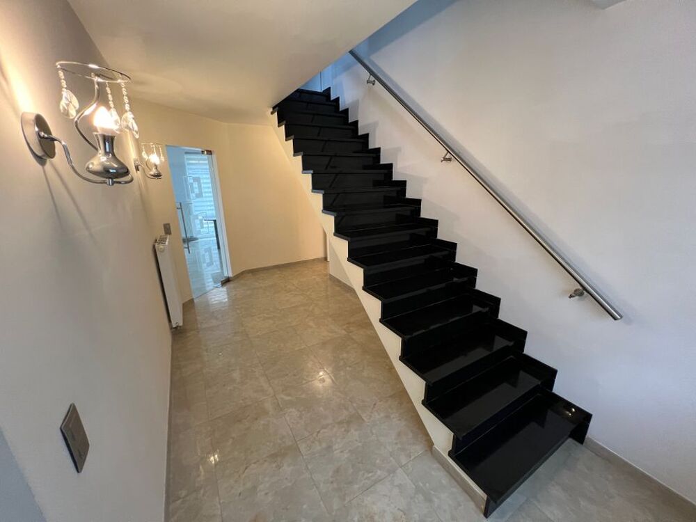 Location Maison Maison de 200m2 à louer sur Warneton Warneton
