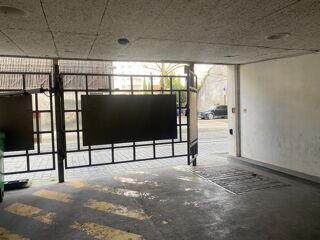  Parking / Garage � vendre 8 m� Bordeaux