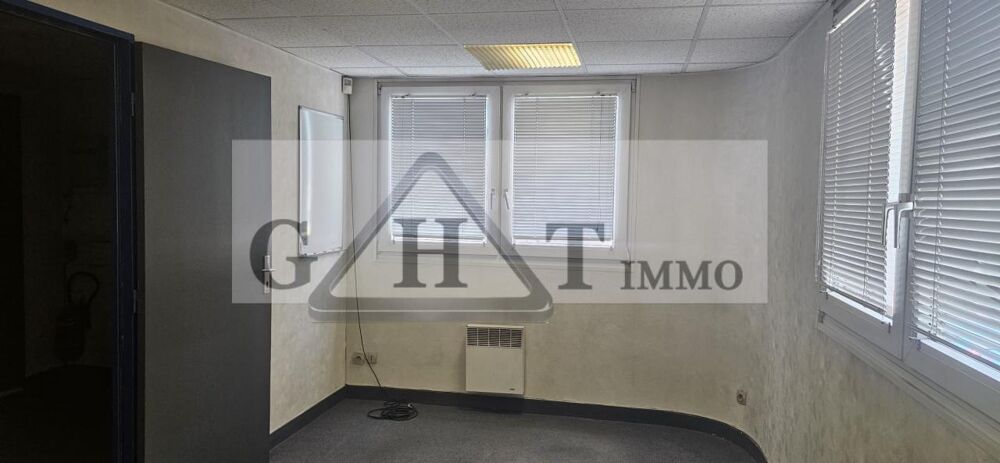   BUREAUX 52 M² PARC VOLTA Alfortville