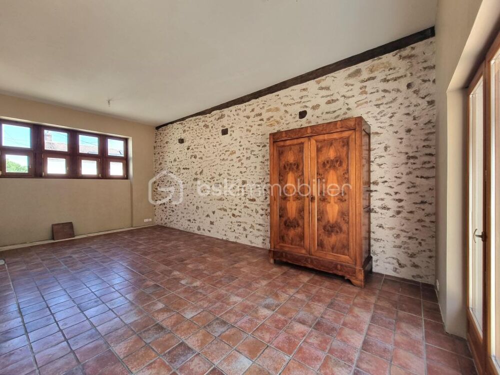 MAISON EN PIERRE_ 3 CHAMBRES_ GARAGE_ JARDIN !