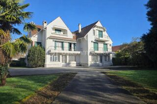  Immeuble à vendre 15 + pièces 420 m²