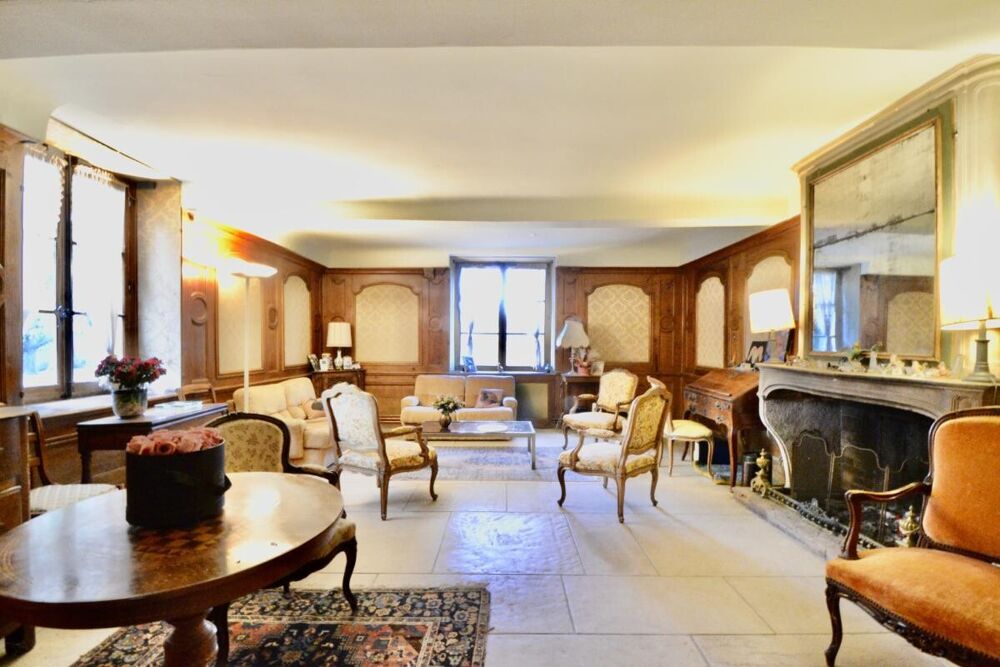 à vendre  Propriété/château Sathonay-Village (69580)