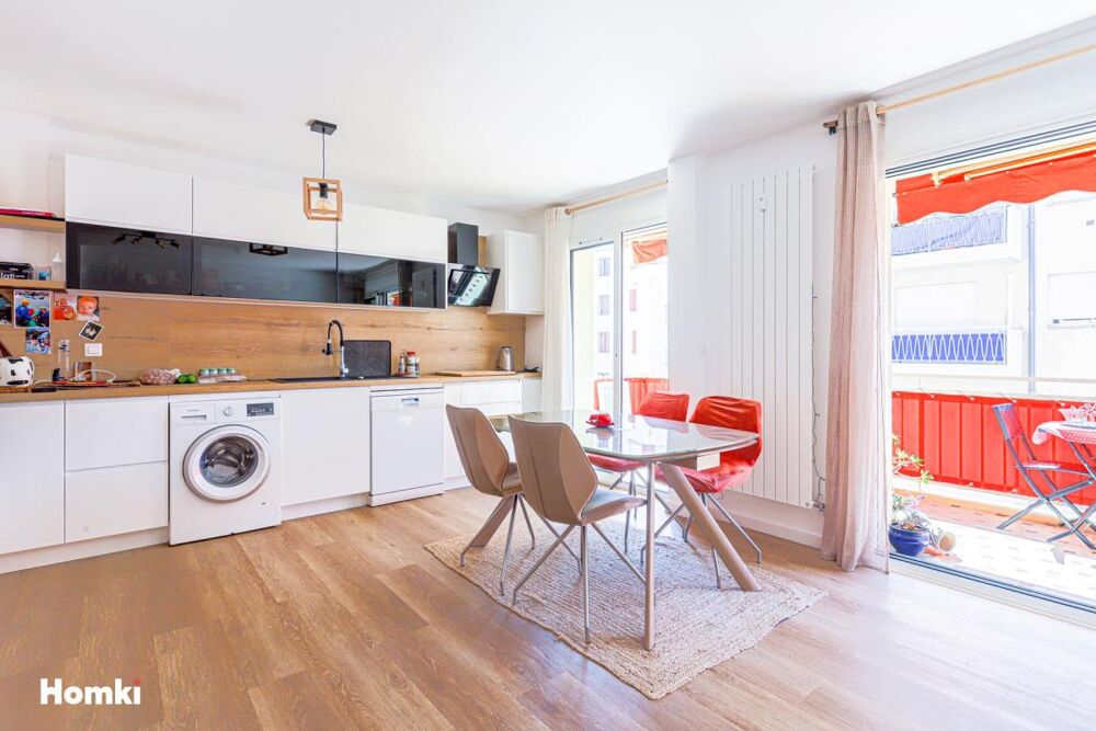 Vente Appartement Antibes – 3 pièces traversant avec terrasse plein Sud – Centre-ville Antibes