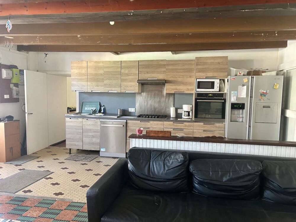 Maison 5 pièces 112 m² · à Saint Juire Champgillon · 112 m² · 110 000 €