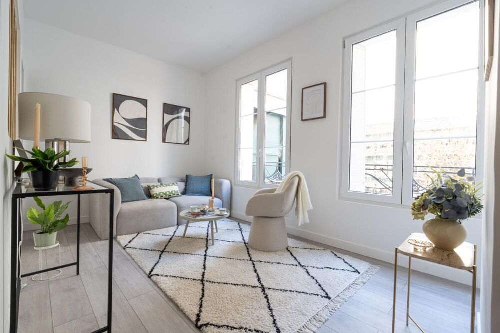 PARIS 16e  Porte de Saint-Cloud  2 pièces entièrement rénové de 36 m²