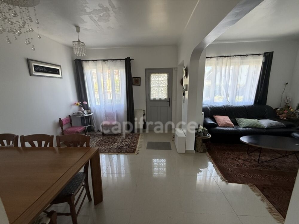 Vente Maison Maison familiale 96 m2 habitable sur terrain 1170 m2 - forte potentiel,95600 Eaubonne Eaubonne