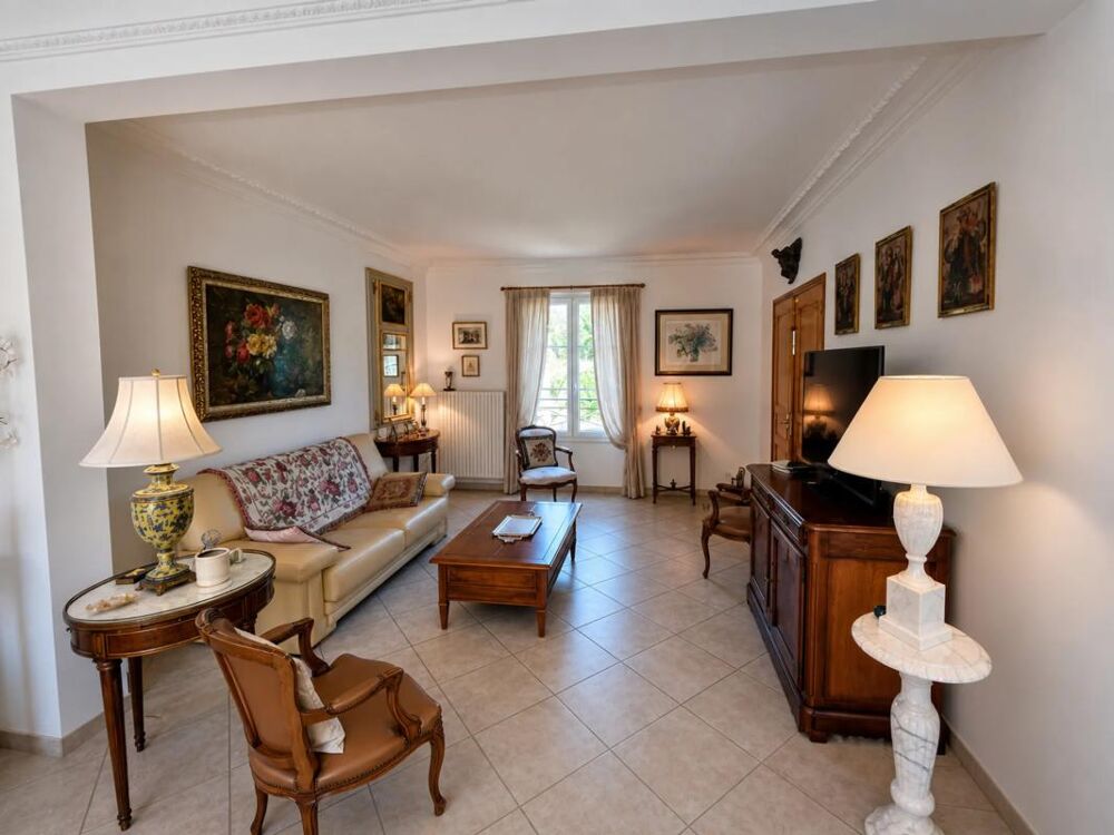 Maison de 166 m² avec grand atelier de 180 m² à côté d'Epernon