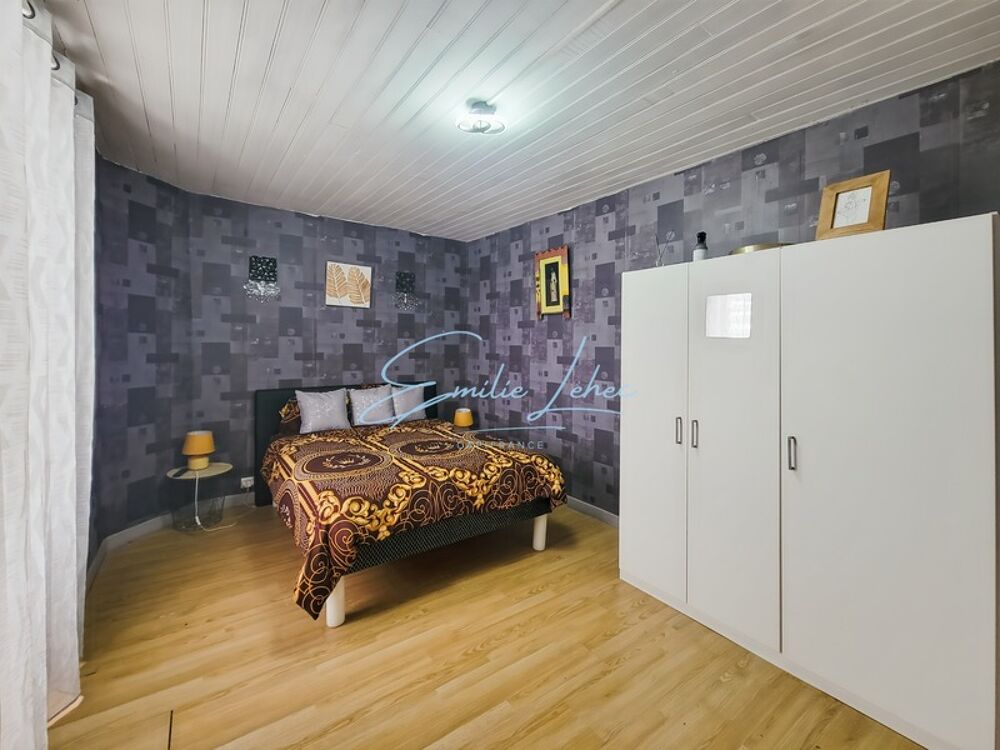INVESTISSEURS!!! Centre-bourg d'Elliant - Immeuble 300m2 et parcelle de plus de 1000m2 divisible