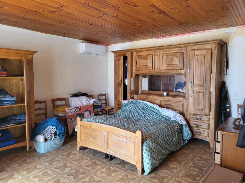 Maison à vendre 6 pièces AIRVAULT (79) Terrain 2538 m²